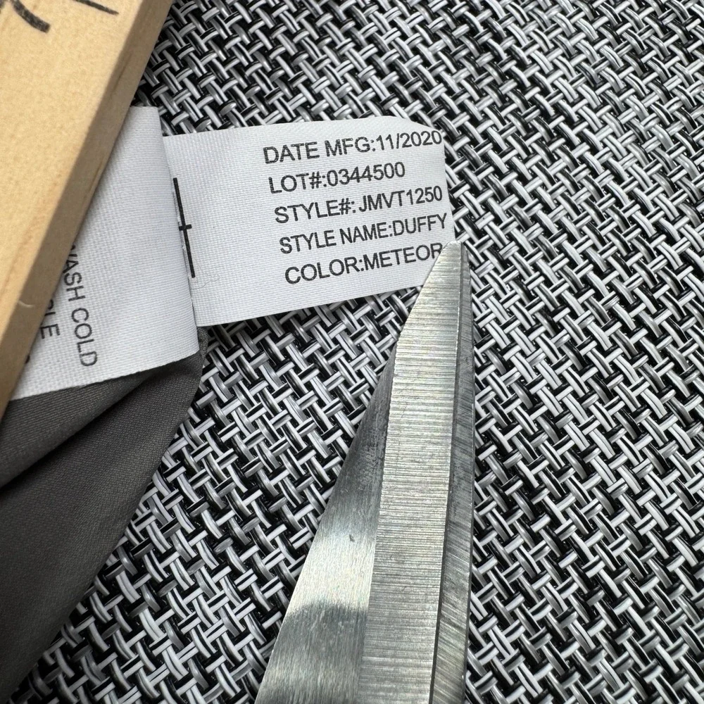 johnnie-O *orders ship